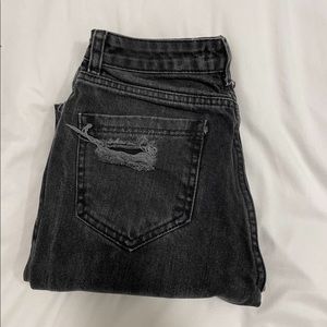 🚨CLOSET CLEANOUT🚨Missguided Distressed mom jeans